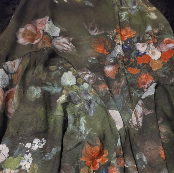 Delia's By Dolls Kill Green Floral Asymetrical Hem Maxi Skirt - Picture 4 of 5